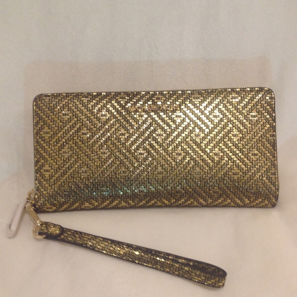 Michael Kors Gold Leather Continental Wallet! NWT!